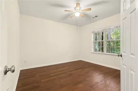 Bedroom - 4001 Howell Park Rd, Duluth, GA 30096 photo 3 of 5
