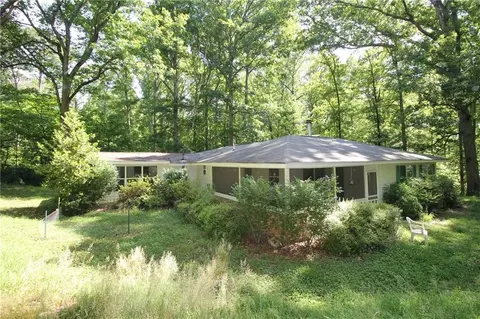 3055 Longstreet Rd, Alpharetta, GA 30004