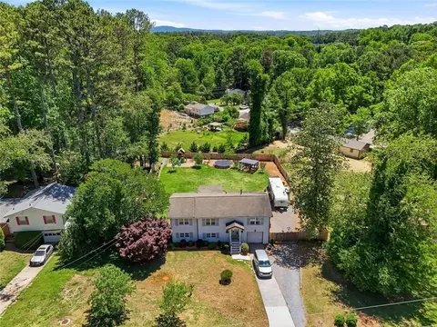 4400 Twin Creek Dr NE, Kennesaw, GA 30144