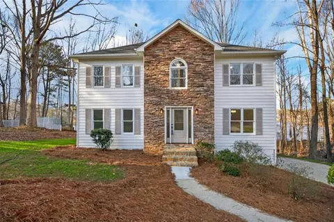 511 Lakeside Dr, Hiram, GA 30141