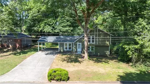 2160 Leslie Brook Dr, Decatur, GA 30035