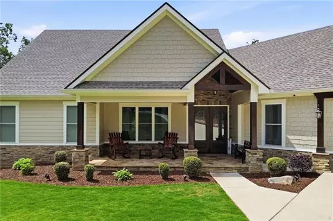 121 Westwind Ct, Jasper, GA 30143