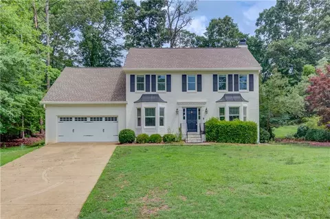 153 Lantern Ridge Ct, Alpharetta, GA 30009
