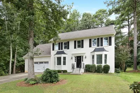 153 Lantern Ridge Ct, Alpharetta, GA 30009