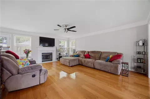 Living - 3442 Flat Run Dr, Bethlehem, GA 30620 photo 1 of 2