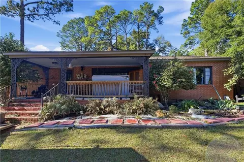 906 Elizabeth Pl, Bainbridge, GA 39819