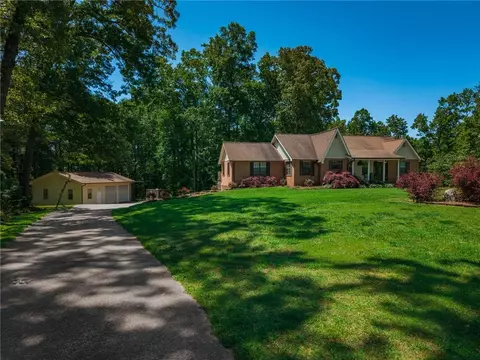 400 Cable Rd, Waleska, GA 30183