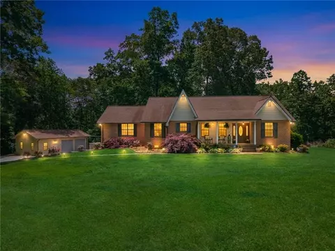 400 Cable Rd, Waleska, GA 30183