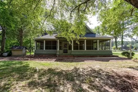 125 E Sewell Rd, Aragon, GA 30104