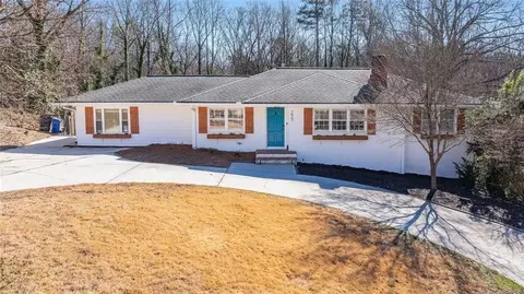 295 Oakland Dr, Gainesville, GA 30501