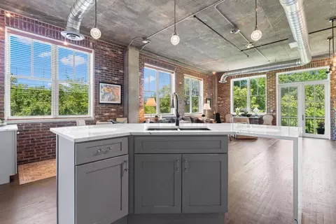 3235 Roswell Rd NE #604, Atlanta, GA 30305