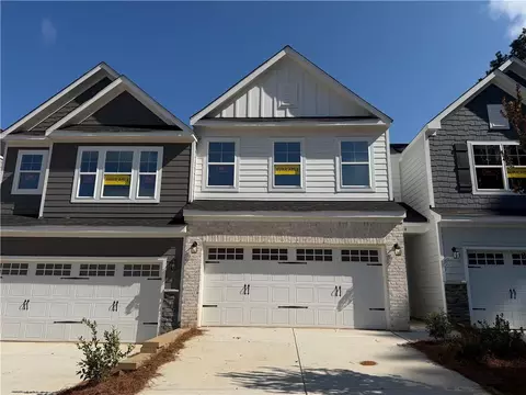 2 Trace Blf, Dawsonville, GA 30534