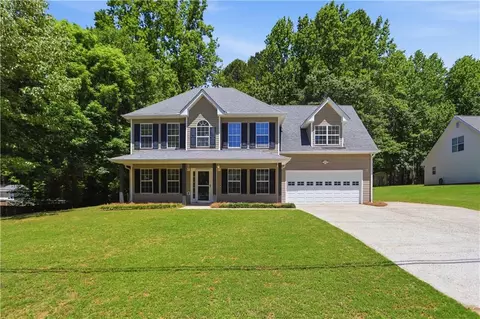 7318 Coral Lake Dr, Flowery Branch, GA 30542