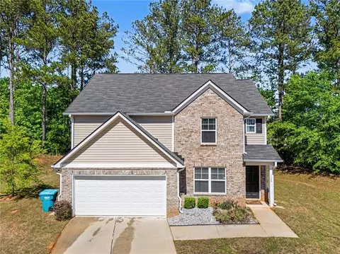 1128 Oak Hollow Ln, Hampton, GA 30228