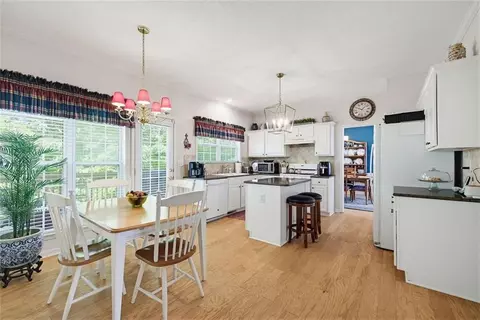 3886 Toccoa Falls Dr, Duluth, GA 30097 photo 10