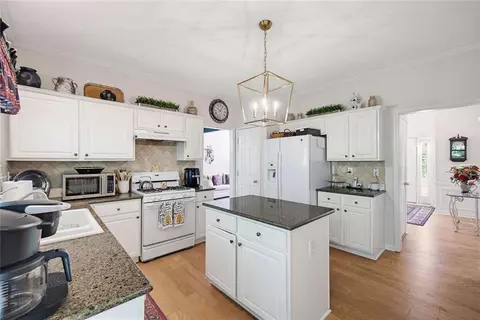 3886 Toccoa Falls Dr, Duluth, GA 30097 photo 8