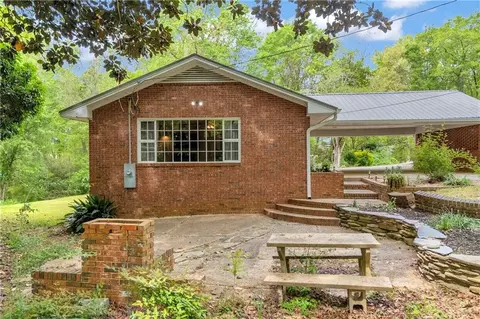 Exterior - 231 Honeysuckle Dr, Commerce, GA 30529 photo 3 of 7