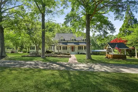 5422 Hill Rd SW, Powder Springs, GA 30127