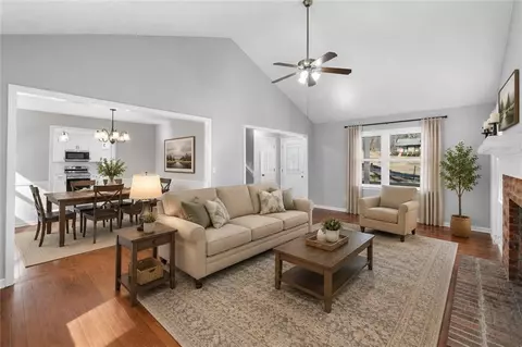 11 Ridgeview Dr SE, Silver Creek, GA 30173