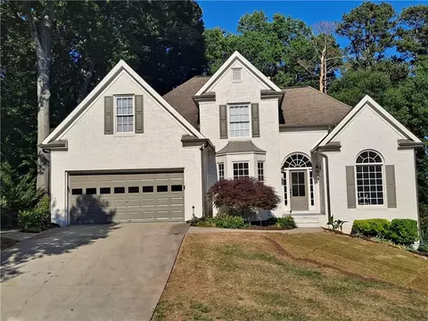 1025 Russell Pt, Suwanee, GA 30024