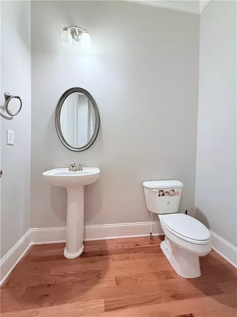 Bath - 2308 Braunsroth Ln, Hampton, GA 30228 photo 6 of 8