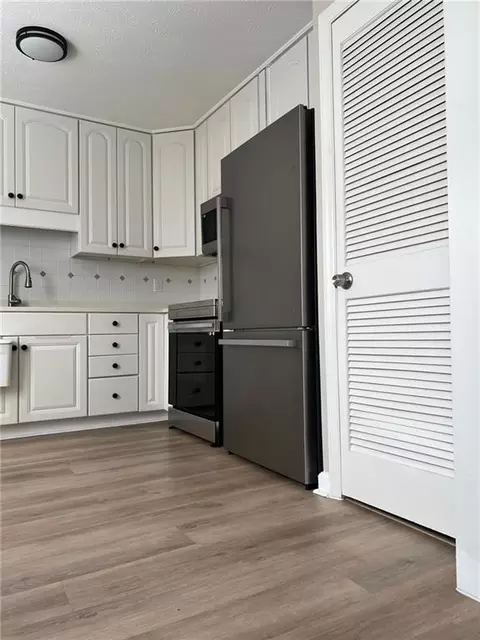 Kitchen - 4171 Elder Ln, Duluth, GA 30096 photo 1 of 6