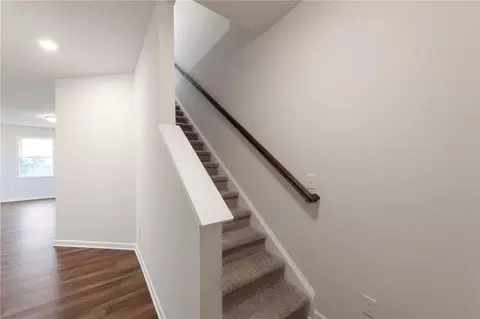 Entry Way - 104 Windmill Ct, Calhoun, GA 30701 photo 1 of 5