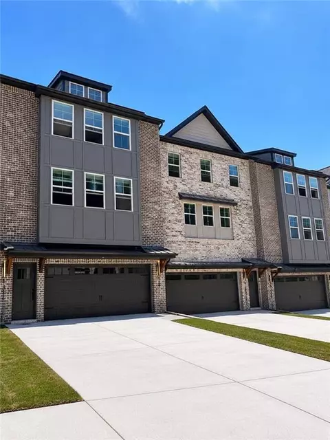 1161 Dahlonega Hwy #8, Cumming, GA 30040