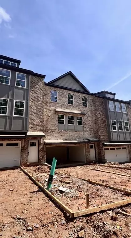 1161 Dahlonega Hwy #8, Cumming, GA 30040