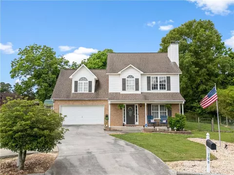 106 Summerfield Ct, Calhoun, GA 30701