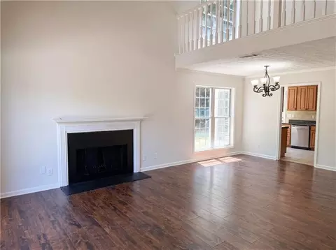 Living - 722 Ridgetop Rd, Bethlehem, GA 30620 photo 2 of 3