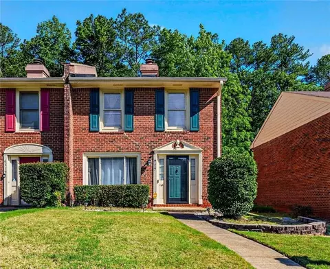 6117 Queen Anne Ct, Norcross, GA 30093