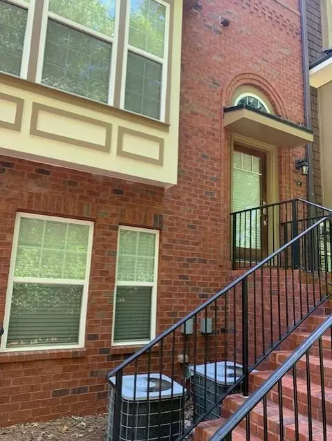 19 High Top Rd, Atlanta, GA 30328