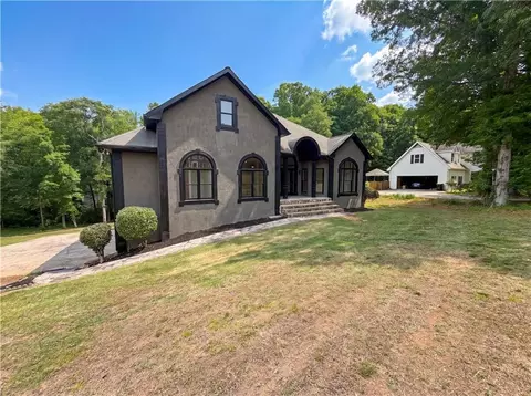 15 Navaho Ln, Sharpsburg, GA 30277