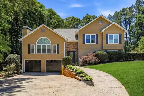 102 Hearthstone Dr, Woodstock, GA 30189