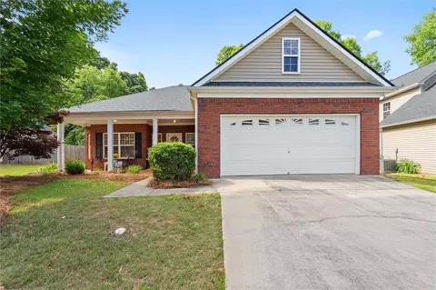 117 Autumn Glen Dr, Carrollton, GA 30117