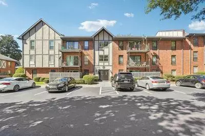 6851 Roswell Rd #F-1, Sandy Springs, GA 30328