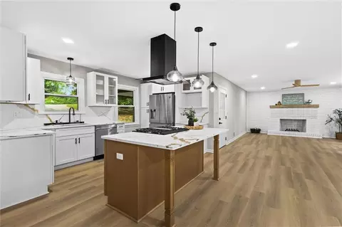 1720 Starlight Dr, Marietta, GA 30062