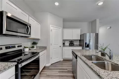 Kitchen - 74 Mccall Way, Monroe, GA 30655 photo 3 of 5