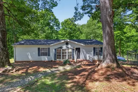 281 Dogwood Cir, Ellijay, GA 30540