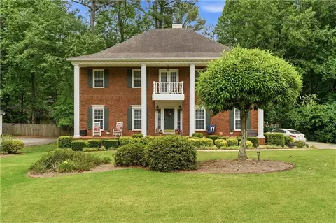 2640 Peregrine Ct, Suwanee, GA 30024