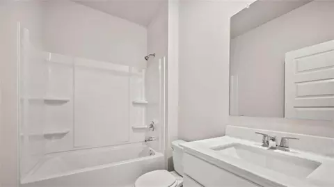 Bath - 486 Abbott Rd, Statham, GA 30666 photo 1 of 5