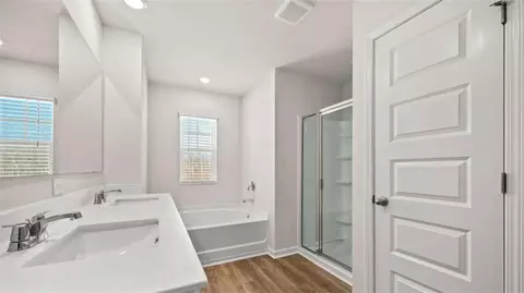 Bath - 486 Abbott Rd, Statham, GA 30666 photo 4 of 5