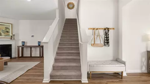 Entry Way - 486 Abbott Rd, Statham, GA 30666 photo 2 of 5