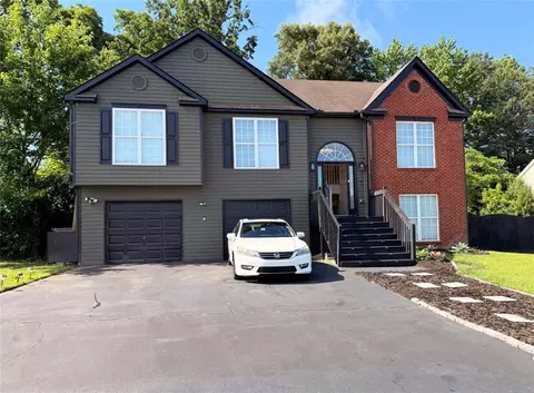 5867 Amerson Ln, Ellenwood, GA 30294