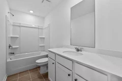 Bath - 3695 Sagecrest Dr, Buford, GA 30519 photo 2 of 3