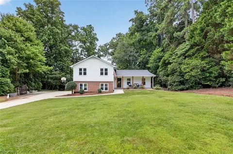 4205 Manor House Dr, Marietta, GA 30062