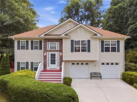 7815 Mosswood Ln, Gainesville, GA 30506
