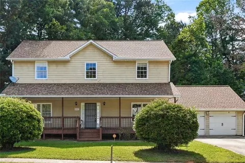 1268 To Lani Dr, Stone Mountain, GA 30083