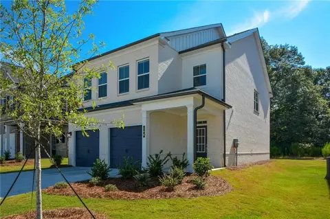 104 Green Love Ln, Grayson, GA 30017
